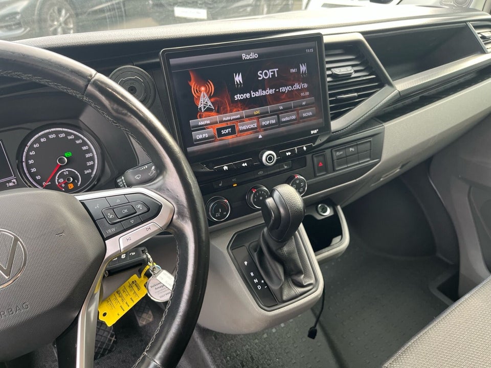 VW Transporter 2,0 TDi 150 Kassevogn DSG lang