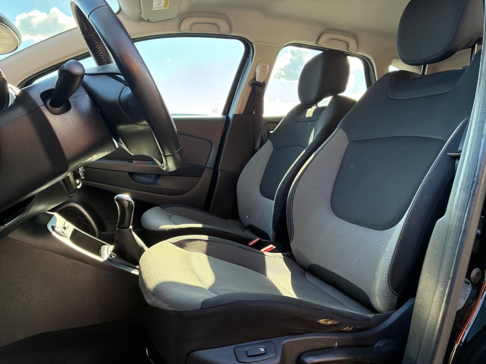 Renault Captur 0,9 TCe 90 Expression 5d