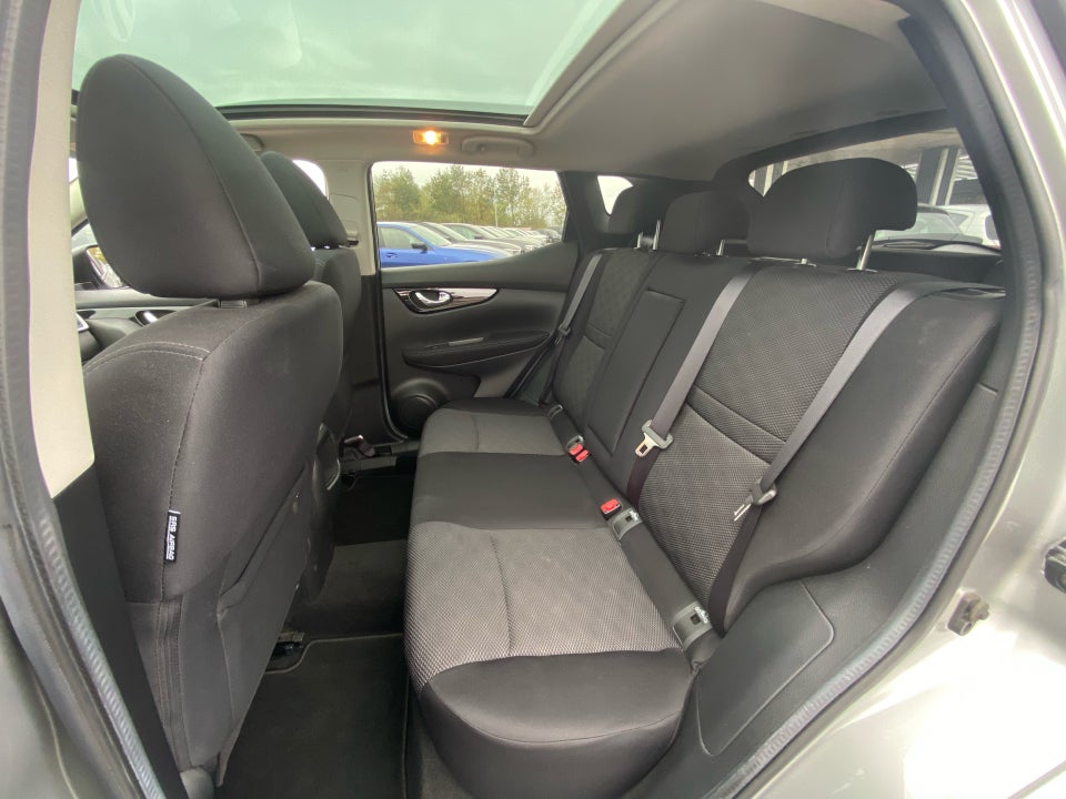 Nissan Qashqai 1,5 dCi 110 N-Connecta 5d