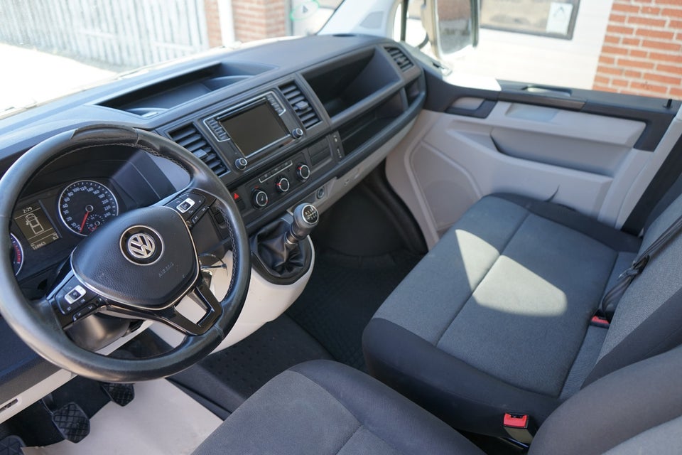 VW Transporter 2,0 TDi 150 Db.Kab m/lad 4d