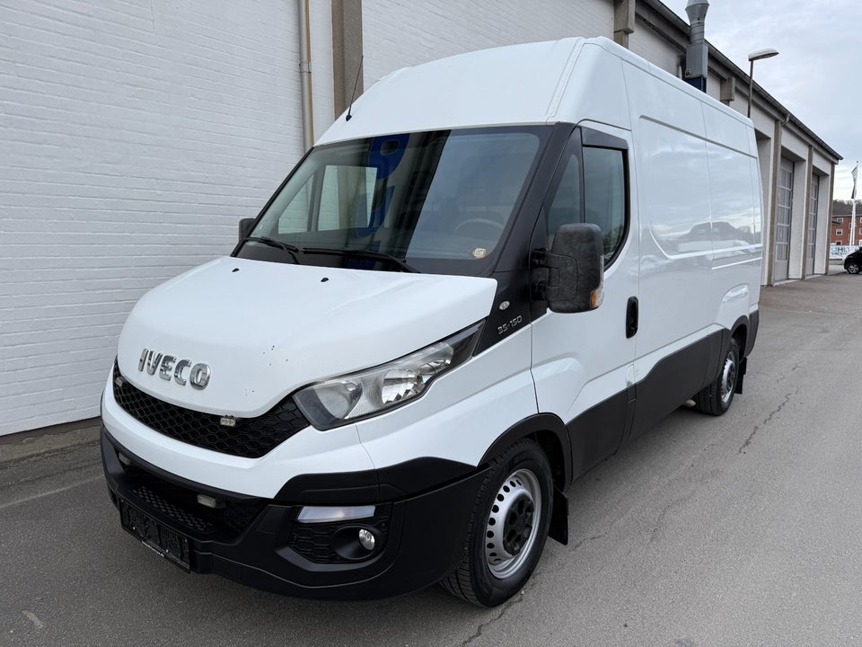 Iveco Daily 2,3 35S15 10,8m³ Van