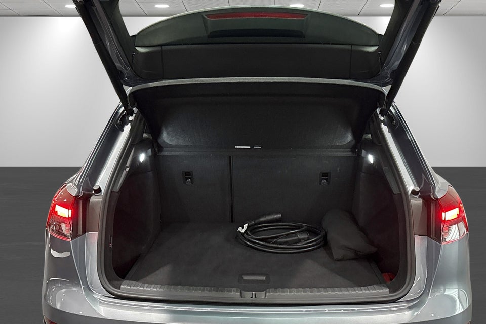 Audi Q4 e-tron 40 Attitude S-line 5d