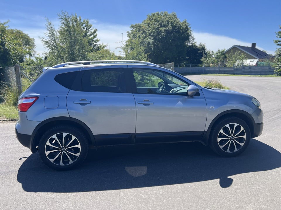 Nissan Qashqai 1,6 dCi Tekna 5d