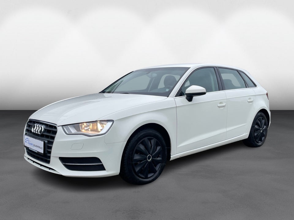 Audi A3 1,6 TDi 110 Attraction Sportback 5d