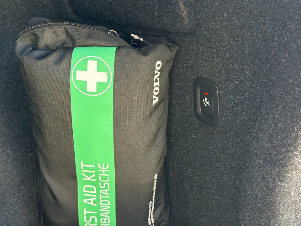 Volvo XC40 P6 ReCharge Core 5d