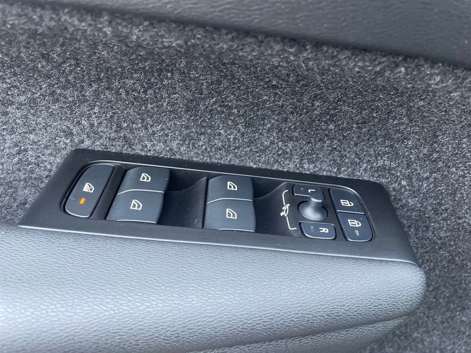 Volvo XC40 1,5 T4 ReCharge Inscription X aut. 5d