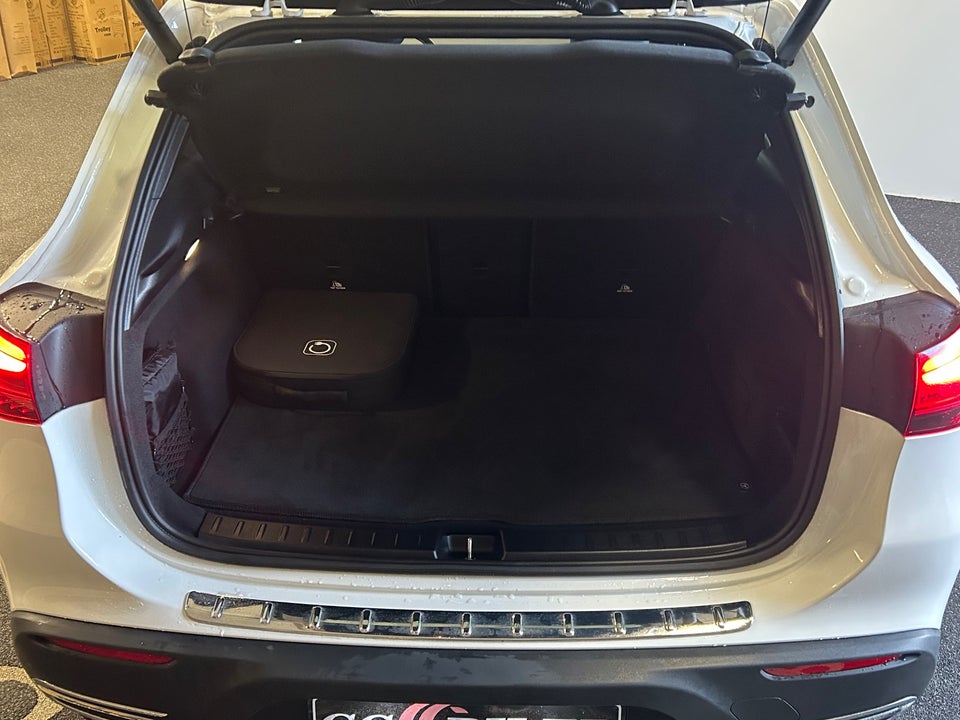 Mercedes EQA250+ Progressive 5d