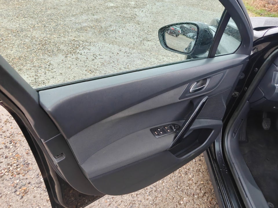Peugeot 508 1,6 HDi 112 Active SW 5d