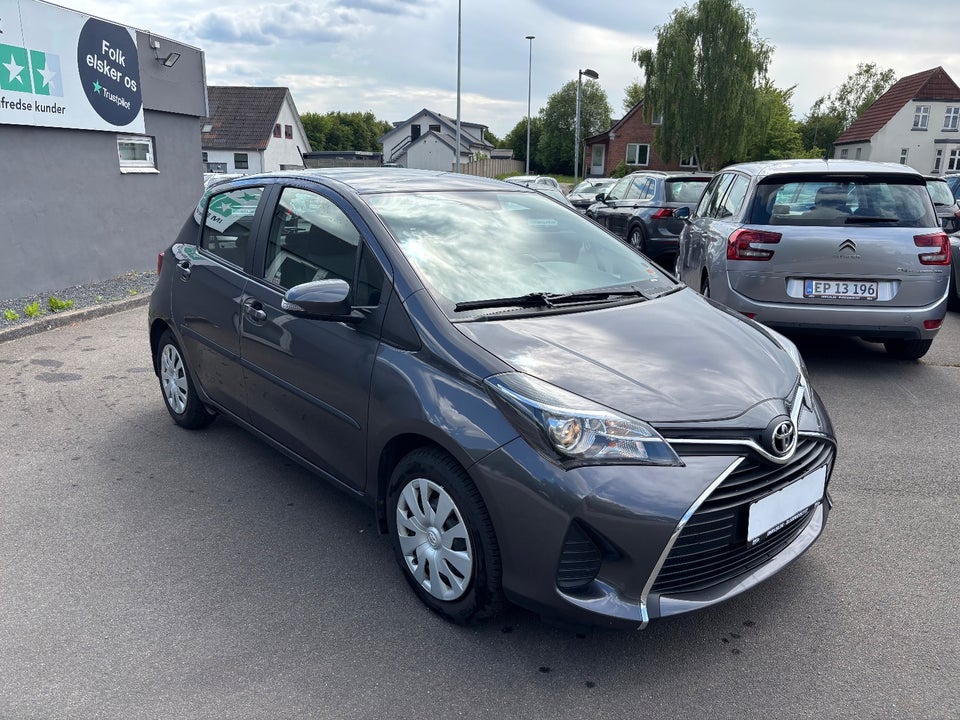 Toyota Yaris 1,3 VVT-i T2 5d