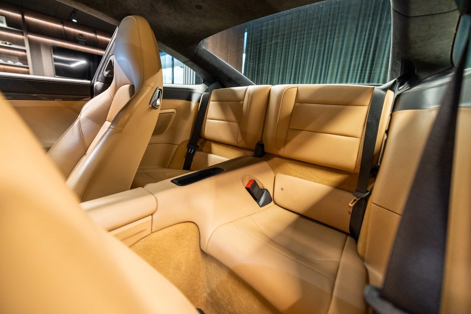 Porsche 911 Turbo S 3,8 Coupé PDK 2d