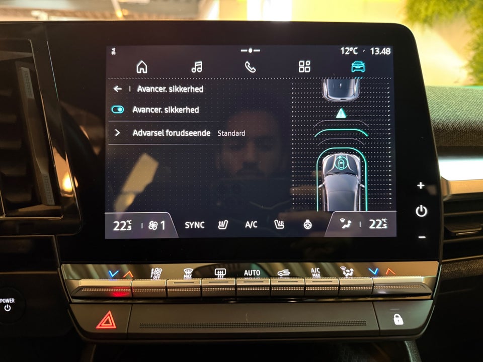 Renault Megane E-Tech 40 Equilibre 5d