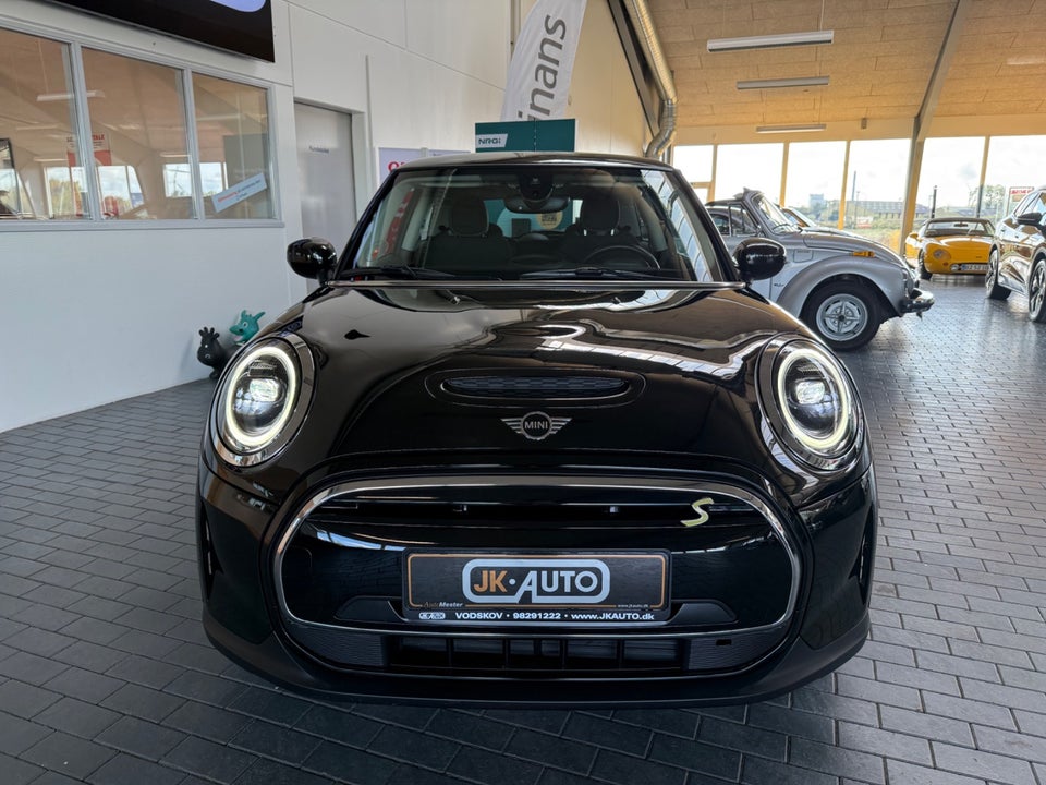 MINI Cooper SE Classic Trim 3d