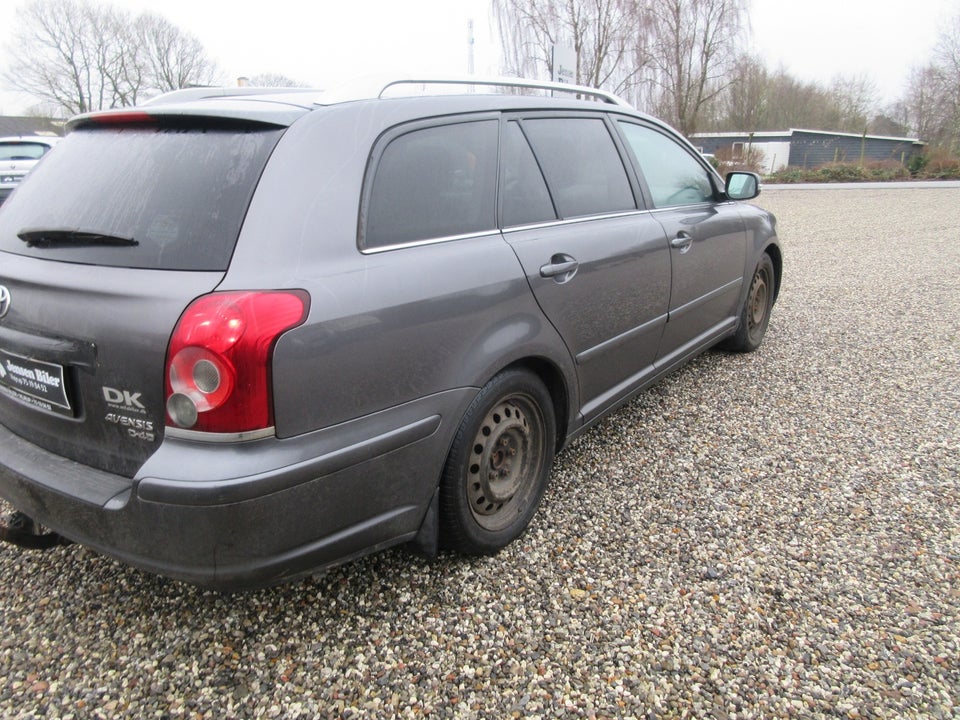 Toyota Avensis 2,2 D-4D 150 Sol stc. 5d