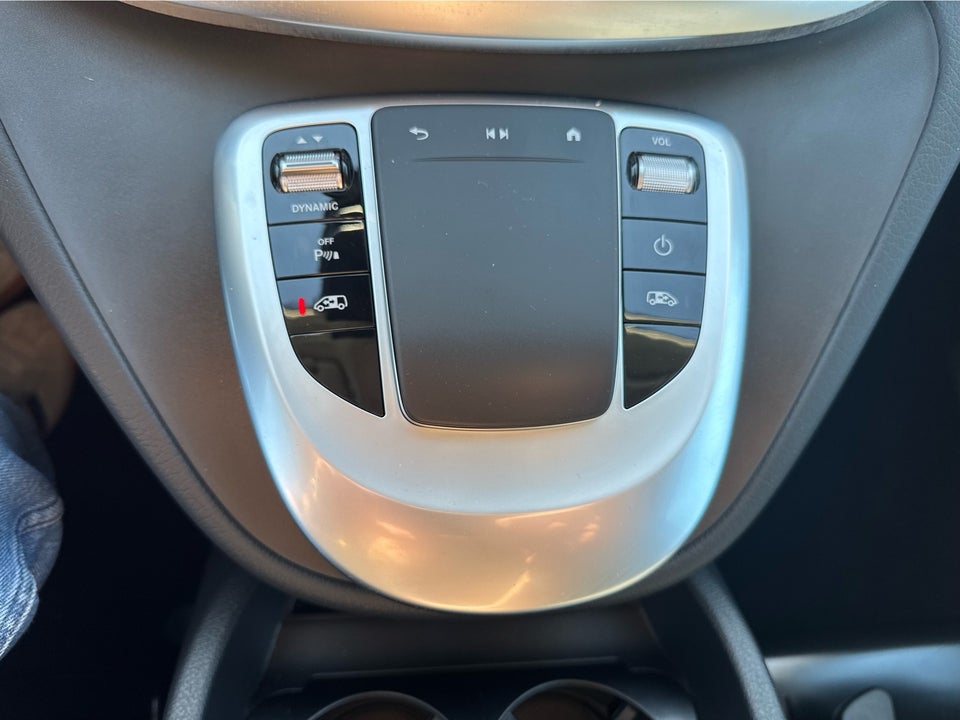 Mercedes EQV300 Avantgarde L