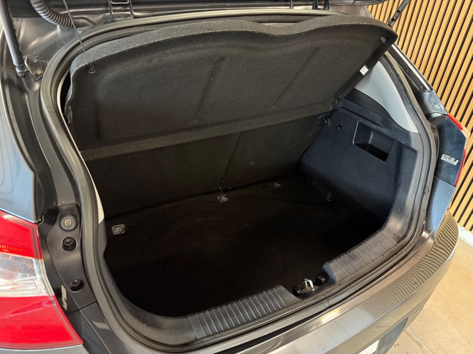 Kia Rio 1,2 CVVT Style+ 5d