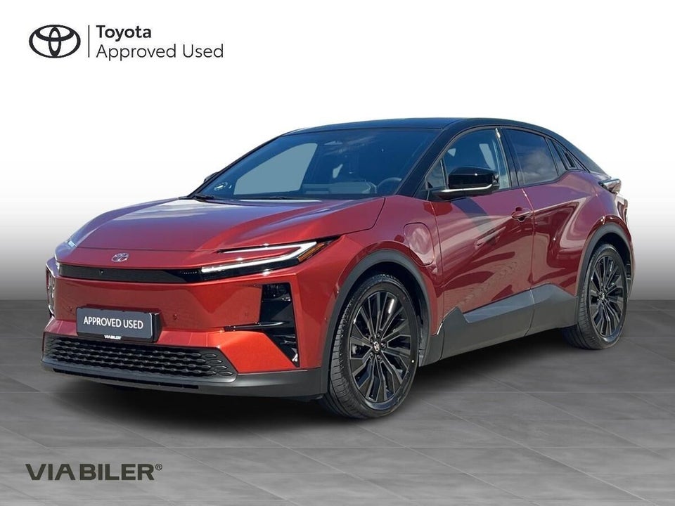 Toyota C-HR+ 77 Executive AWD 5d