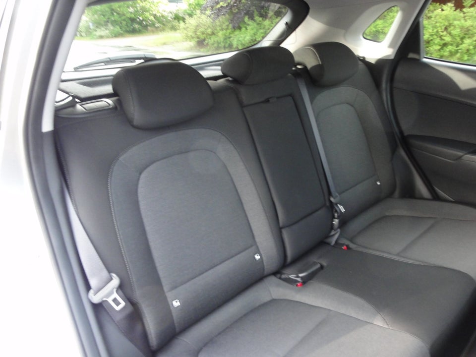 Hyundai Kona 64 EV Advanced 5d