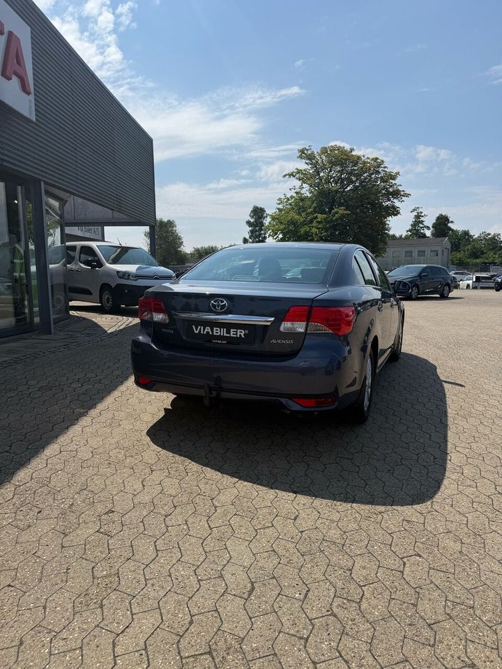 Toyota Avensis 1,6 VVT-i T2 4d