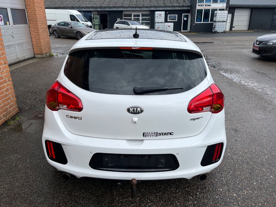 Kia Ceed 1,6 GDi GT 5d