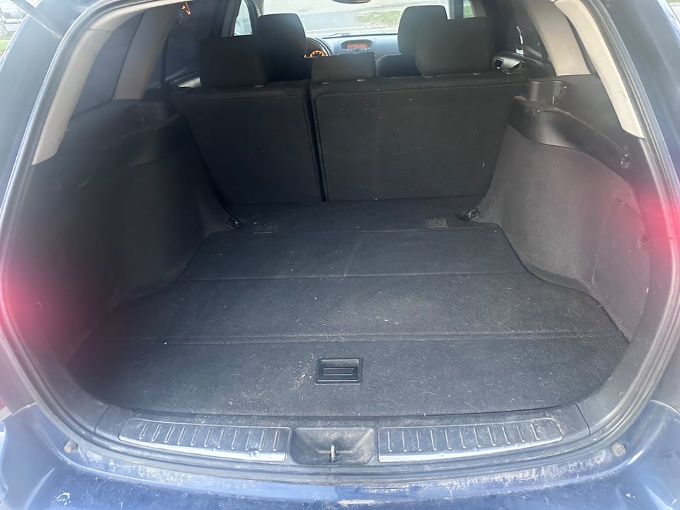 Toyota Avensis 1,8 VVT-i Elegance stc. 5d