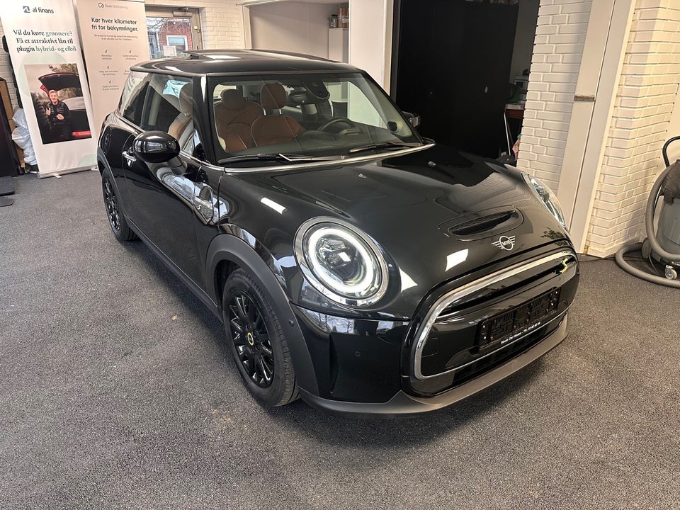 MINI Cooper SE Maximise 3d