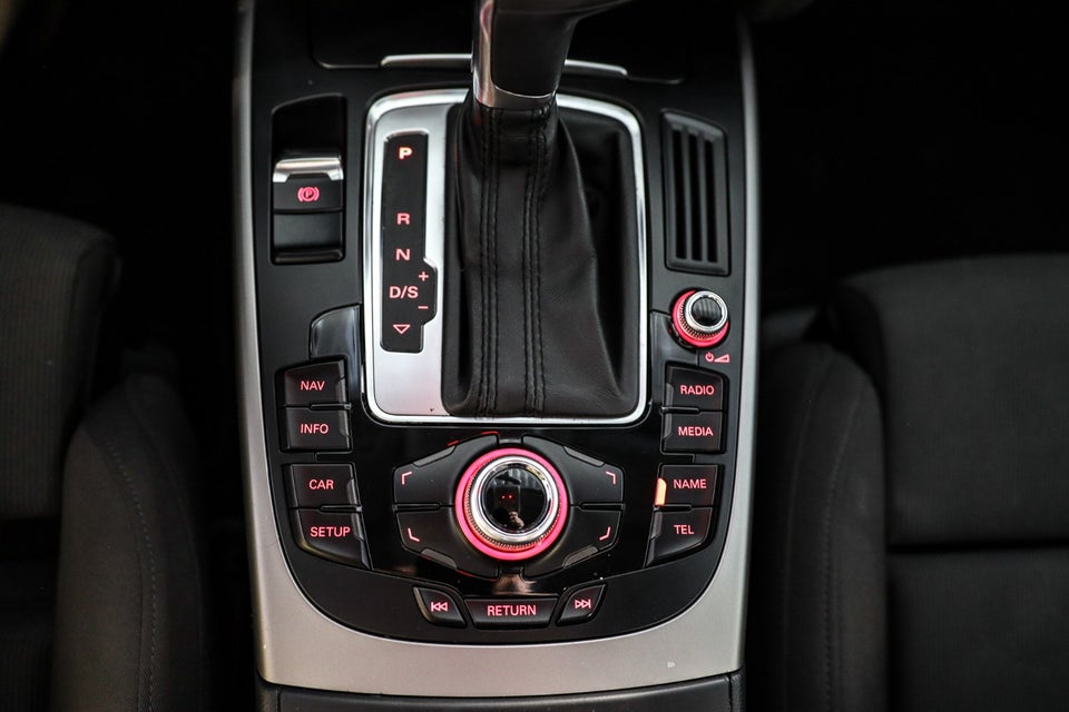 Audi A4 2,0 TDi 143 Avant Multitr. 5d