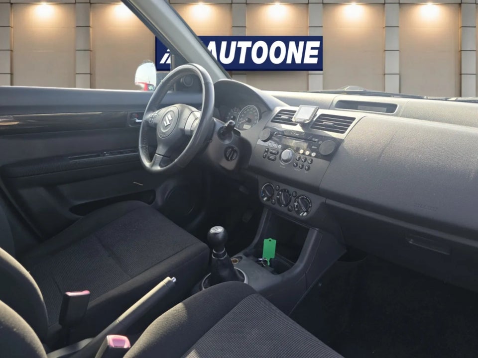 Suzuki Swift 1,3 GLS 5d