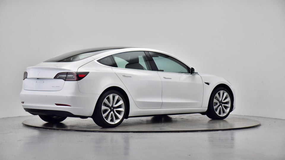 Tesla Model 3 Long Range AWD 4d