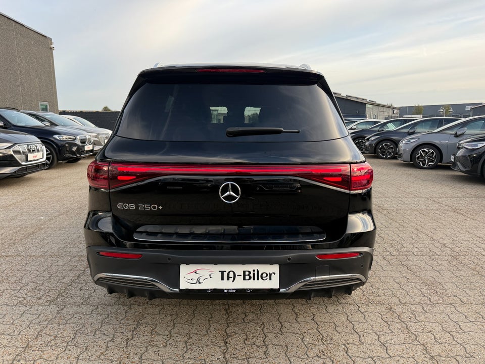 Mercedes EQB250+ AMG Line 7prs 5d