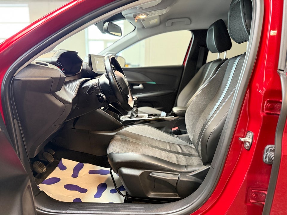 Peugeot 208 1,2 PureTech 100 Evolution 5d