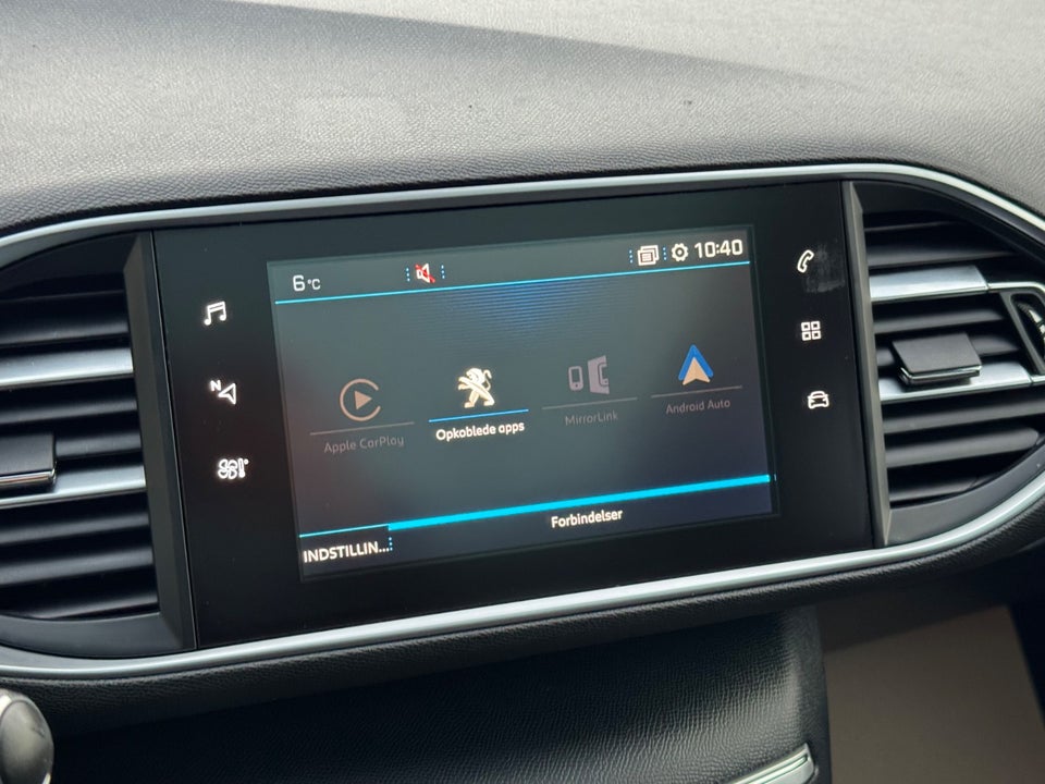 Peugeot 308 1,6 BlueHDi 120 Allure Sky SW 5d