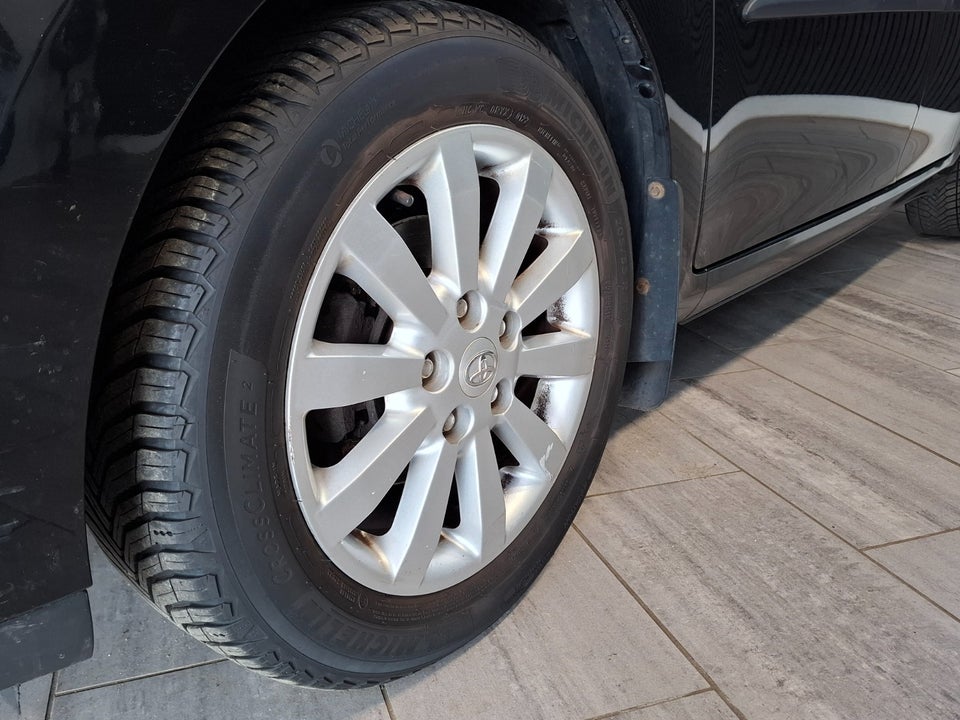 Toyota Auris 1,6 Luna 5d