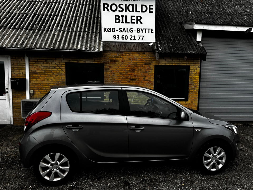 Hyundai i20 1,25 Comfort 5d