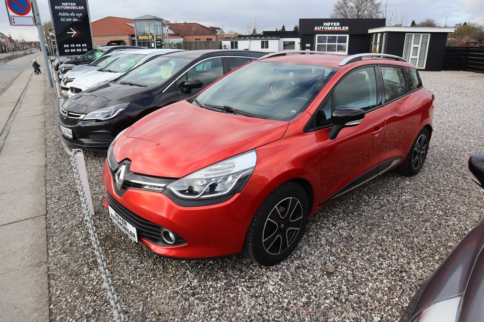 Renault Clio IV 0,9 TCe 90 Expression Sport Tourer 5d