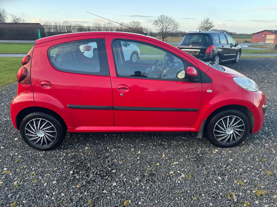 Peugeot 107 1,0 Active 5d