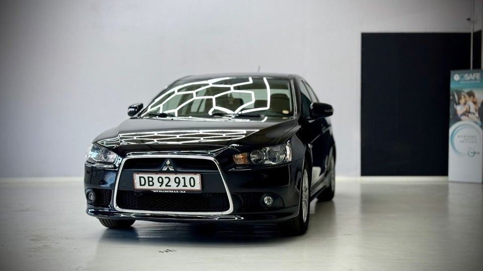 Mitsubishi Lancer 1,6 Invite SportBack 5d