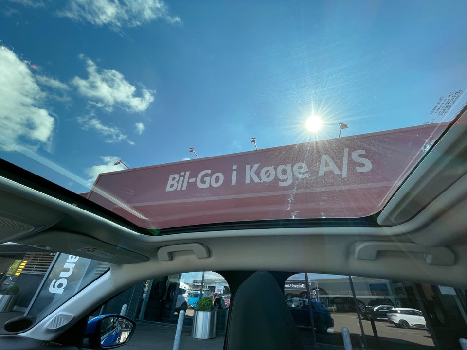 Peugeot 208 1,5 BlueHDi 100 Allure Sky 5d