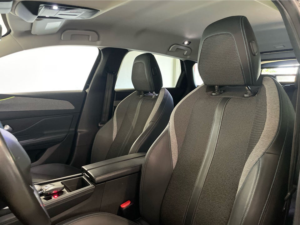 Peugeot 308 1,5 BlueHDi 130 Allure Pack EAT8 5d