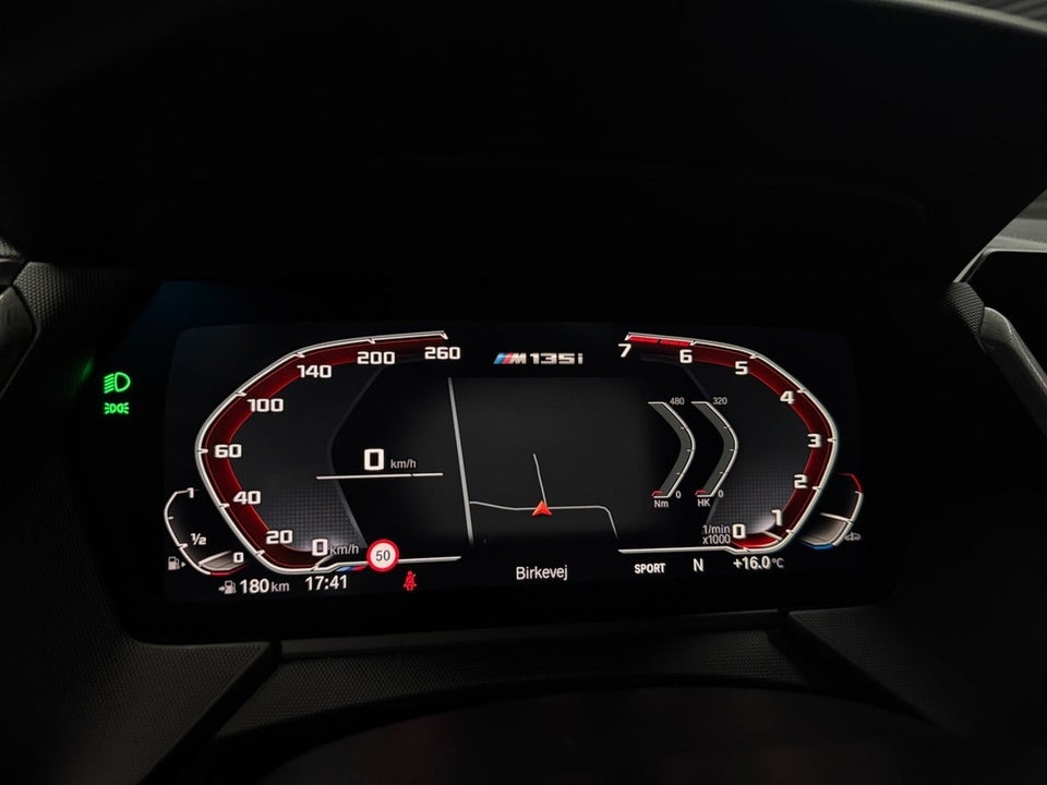 BMW M135i 2,0 Connected xDrive aut. 5d