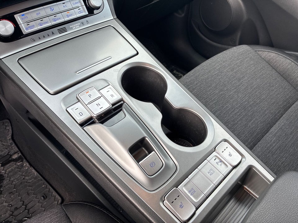 Hyundai Kona 64 EV Essential 5d