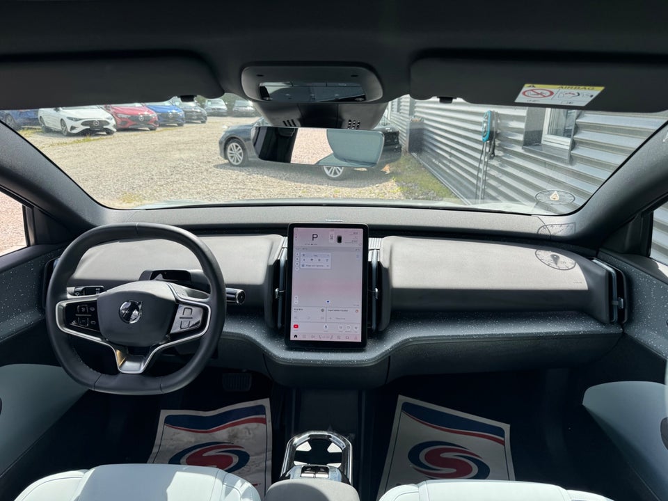 Volvo EX30 Extended Range Ultra 5d