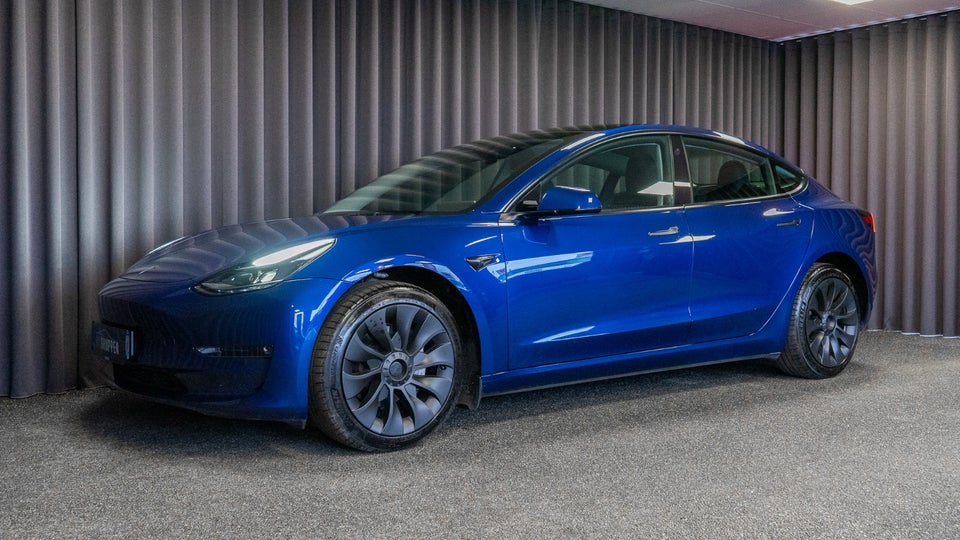 Tesla Model 3 Long Range AWD 4d