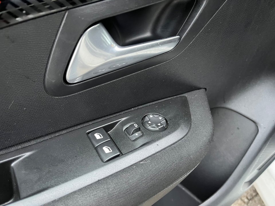 Peugeot 208 1,2 PureTech 75 Active+ 5d