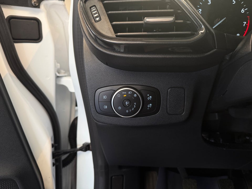 Ford Puma 1,0 EcoBoost Titanium DCT 5d