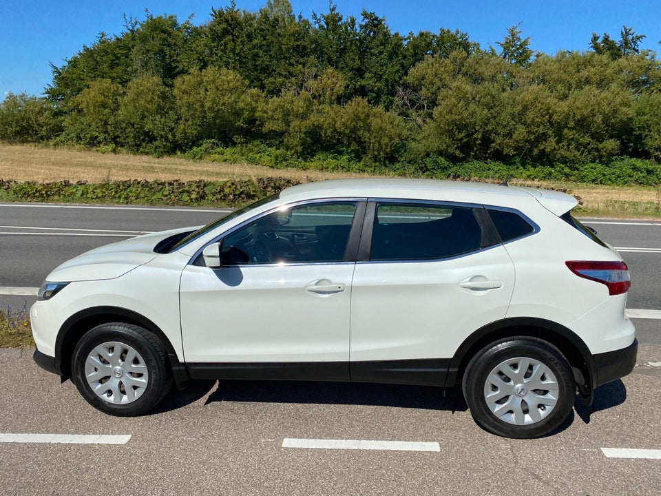 Nissan Qashqai 1,2 Dig-T 115 Visia 5d