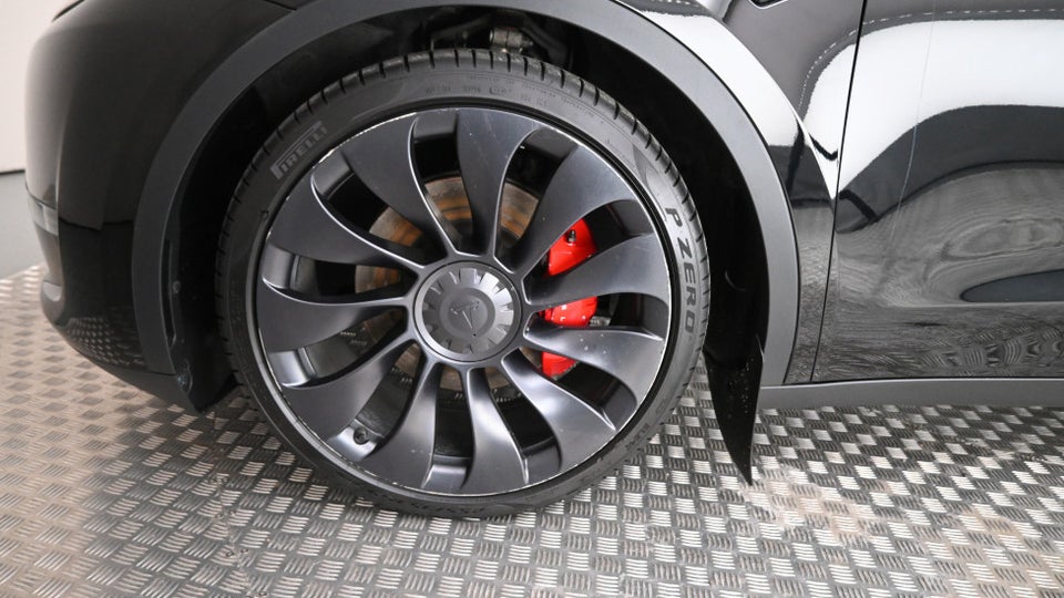 Tesla Model Y Performance AWD 5d