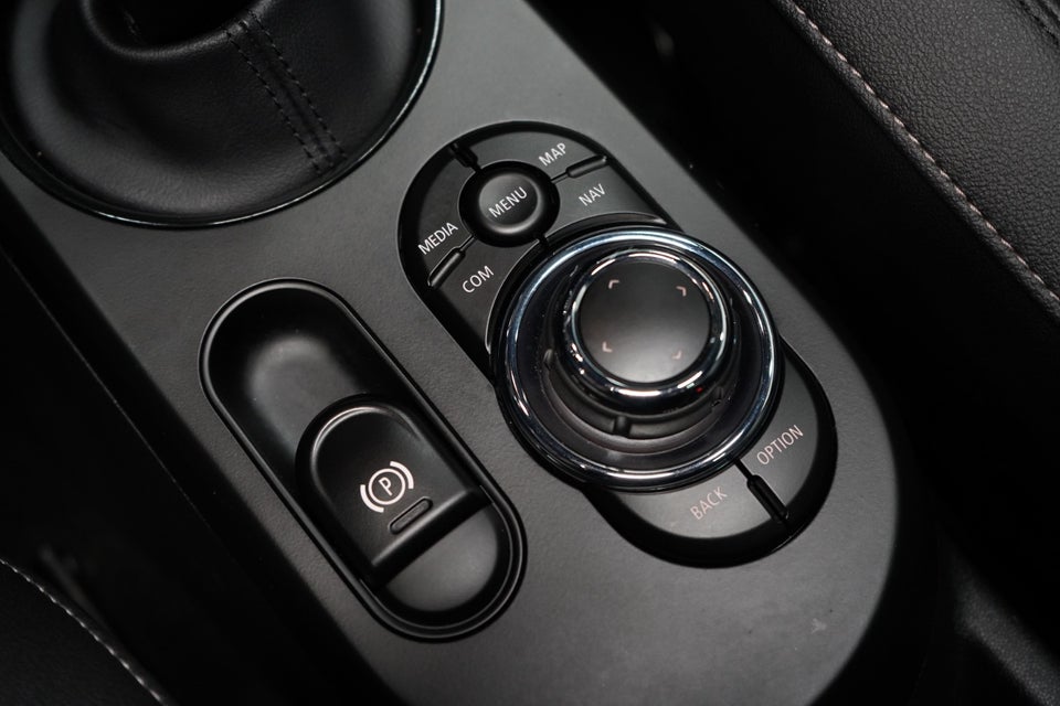 MINI Cooper SE Classic Trim 3d