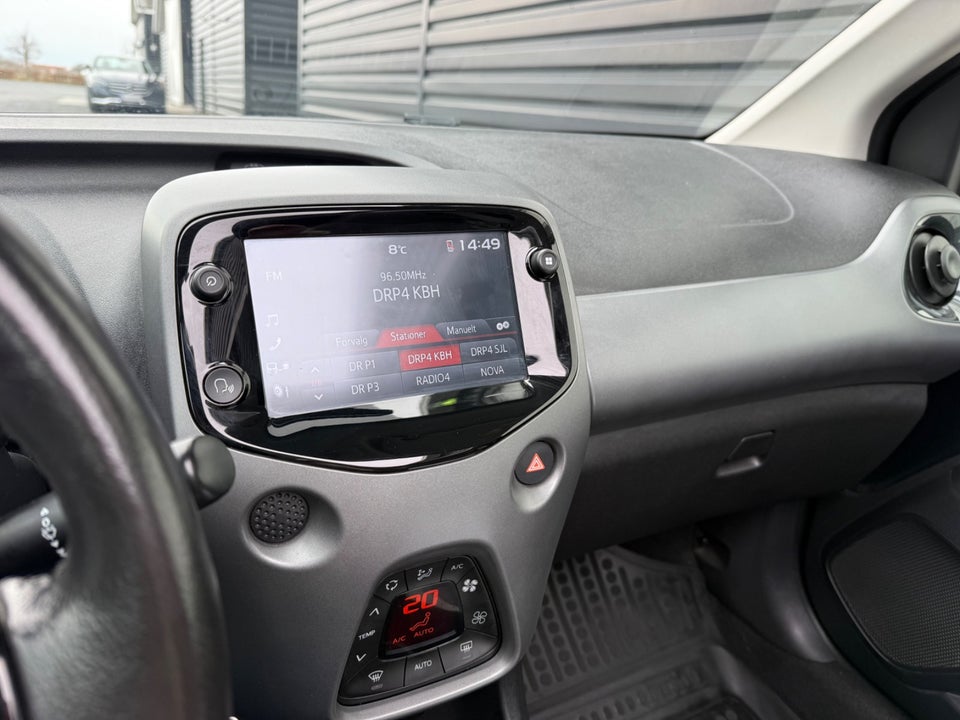 Toyota Aygo 1,0 VVT-i x-sky 5d