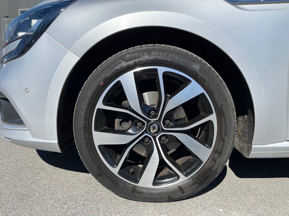 Renault Megane IV 1,3 TCe 140 Bose Edition Sport Tourer EDC 5d