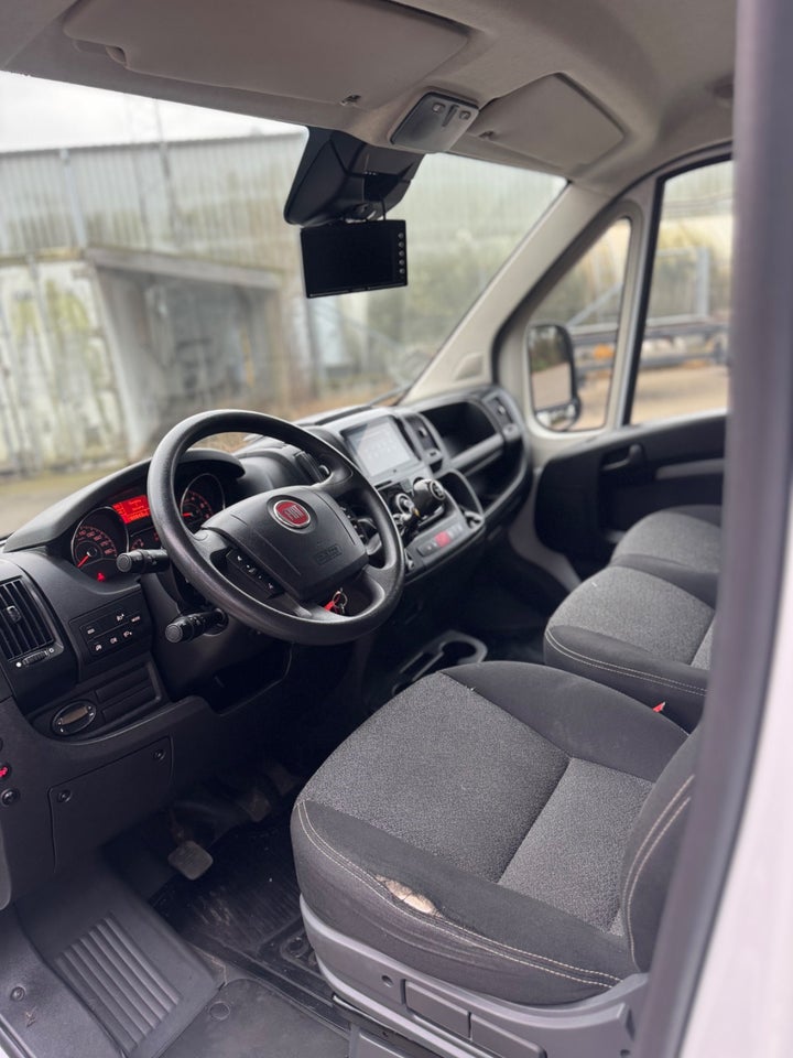 Fiat Ducato 35 2,3 MJT 160 Box m/lift 2d